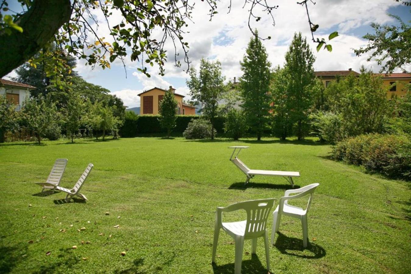 Villa Camilla - Tiny - Exclusive Pool Lucca Kültér fotó